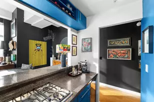 310 E 46th St, New York City, NY 10017 - Photo 5