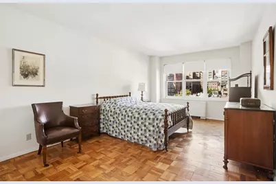 20 E 9th Street #10V, New York, NY 10003 - Photo 13
