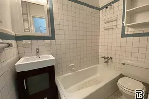 247 W 102nd St, New York, NY 10025 - Photo 5