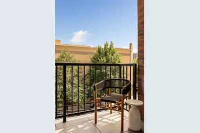 23 Ocean Parkway #7R, Brooklyn, NY 11218 - Photo 5