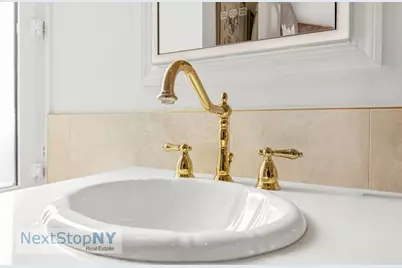 188 E 64th Street #1702, New York, NY 10065 - Photo 13