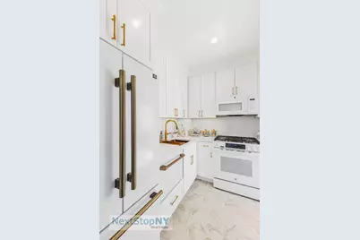 188 E 64th Street #1702, New York, NY 10065 - Photo 11
