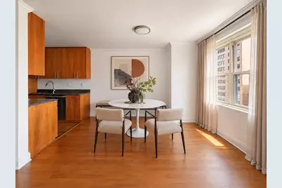420 E 72nd Street #7L, New York, NY 10021 - Photo 3