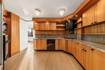 930 5th Avenue #16C, New York, NY 10021 - Photo 5