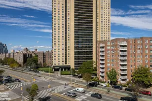 110-31 73rd Rd, Forest Hills, NY 11375 - Photo 3