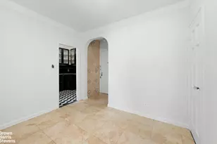110-31 73rd Rd, Forest Hills, NY 11375 - Photo 9