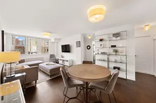 201 E 36th St, New York, NY 10016 - Photo 1