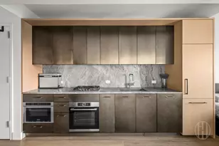 561 Pacific St, Brooklyn, NY 11217 - Photo 5