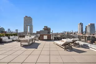 110 N 1st St, New York City, NY 11249 - Photo 21