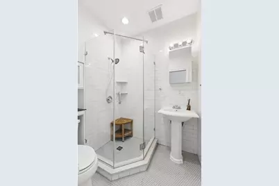 647 10th Street, New York City, NY 11215 - Photo 7