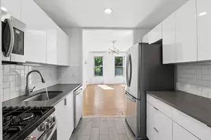 647 10th St, New York City, NY 11215 - Photo 5