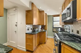 200 W 86th St, New York City, NY 10024 - Photo 3