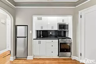 227 E 57th St, New York, NY 10022 - Photo 3