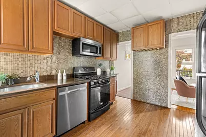 681 E 4th Street, New York City, NY 11218 - Photo 5