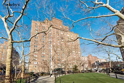 299 W 12th Street #9F, New York, NY 10014 - Photo 11