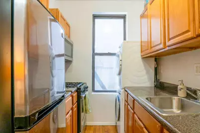 401 W 47th Street #5, New York, NY 10036 - Photo 13