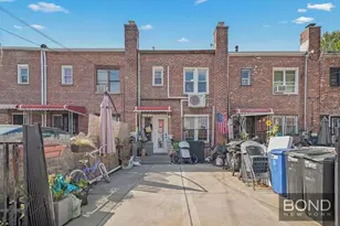9 Palm Ct, New York City, NY 11225 - Photo 7