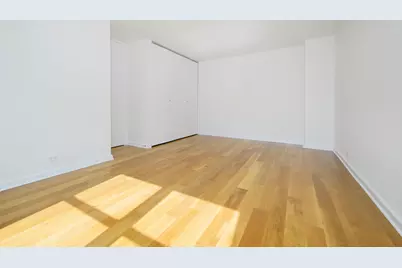 300 E 40th Street #26-R, New York City, NY 10016 - Photo 9