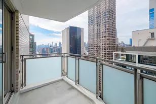 300 E 40th St, New York City, NY 10016 - Photo 3