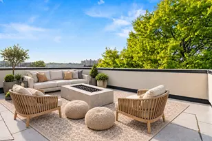 371 Hawthorne St, Brooklyn, NY 11225 - Photo 9