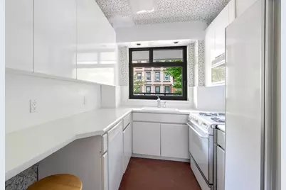 20 E 74th Street #3AD, New York City, NY 10021 - Photo 3