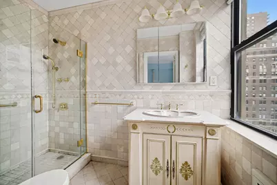 1040 Park Avenue #8E, New York, NY 10028 - Photo 11