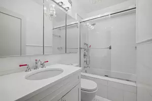 1040 Park Ave, New York, NY 10028 - Photo 15