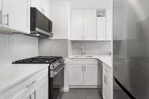 414 W 54th St, New York City, NY 10019 - Photo 3
