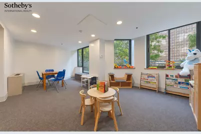 2000 Broadway #11C, New York, NY 10023 - Photo 9