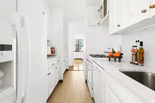 20 W 64th St, New York, NY 10023 - Photo 3