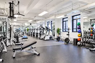 320 E 42nd St, New York, NY 10017 - Photo 5