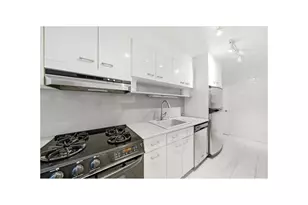 2575 Palisade Ave, Bronx, NY 10463 - Photo 9