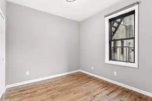 21-05 33rd St, New York City, NY 11105 - Photo 3