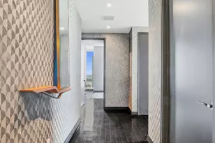 157 W 57th St, New York City, NY 10019 - Photo 15