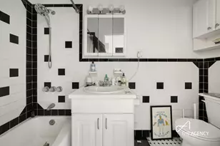 35 Hausman St, New York City, NY 11222 - Photo 13