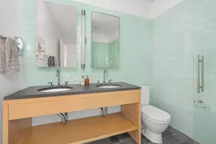 310 W 52nd St, New York, NY 10019 - Photo 13