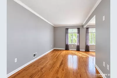 15 Bianca Court, New York, NY 10312 - Photo 7