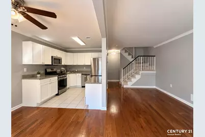 15 Bianca Court, New York, NY 10312 - Photo 9