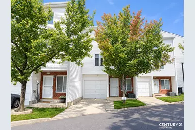 15 Bianca Court, New York, NY 10312 - Photo 1