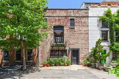 9 Macdougal Alley, New York, NY 10011 - Photo 11