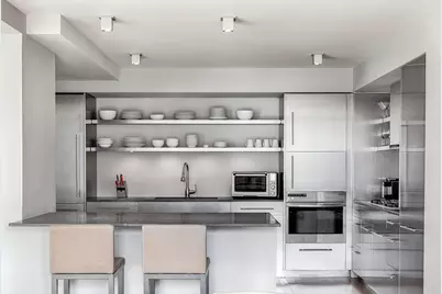 50 Gramercy Park N #10A, New York, NY 10010 - Photo 19