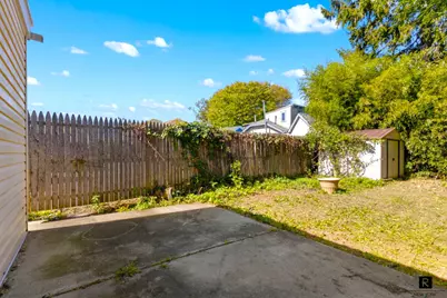 171 Rochelle Street, New York City, NY 10464 - Photo 13