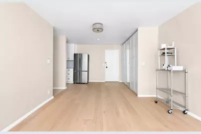 370 E 76th Street #C204C, New York, NY 10021 - Photo 5