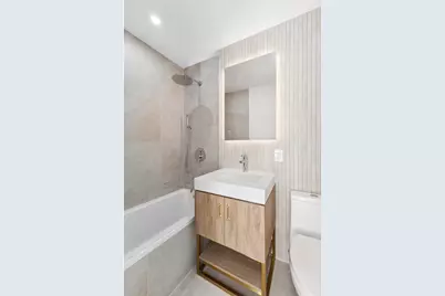 225 E 46th Street #PHC, New York, NY 10017 - Photo 9