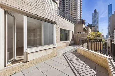 225 E 46th Street #PHC, New York, NY 10017 - Photo 5