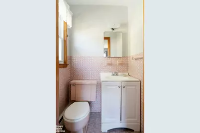 154 Princeton Avenue, New York City, NY 10306 - Photo 9