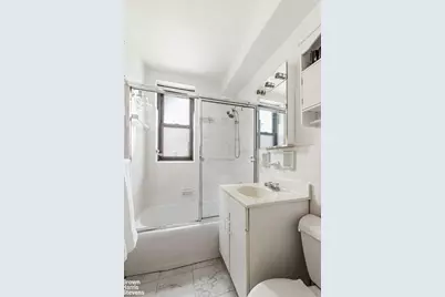 305 E 72nd Street #3CN, New York City, NY 10021 - Photo 5