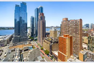 561 10th Avenue #27A, New York City, NY 10036 - Photo 3