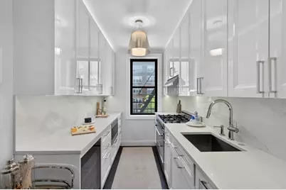100 W 12th Street #4K, New York, NY 10011 - Photo 5