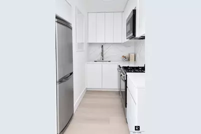 220 E 67th Street #4-A, New York City, NY 10065 - Photo 3